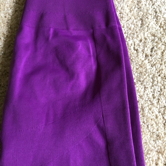 EUC! LULULEMON COMPRESSION LEGGINGS - Picture 5 of 6